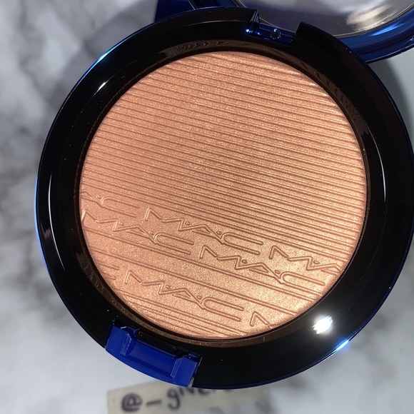 NIB SHAFT OF GOLD Extra Dimension Skinfinish MAC Highlighter - Picture 7 of 17